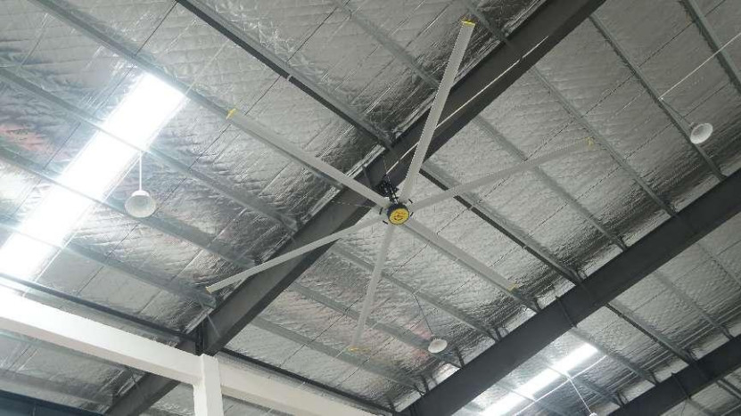 6 블레이드 1500W 산업 천장 팬 강력한 3단계 모터 1400m2 커버리지 영역