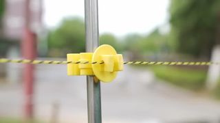 전문 전기 울타리 키트: 몇 분 안에 가축을 보호하세요